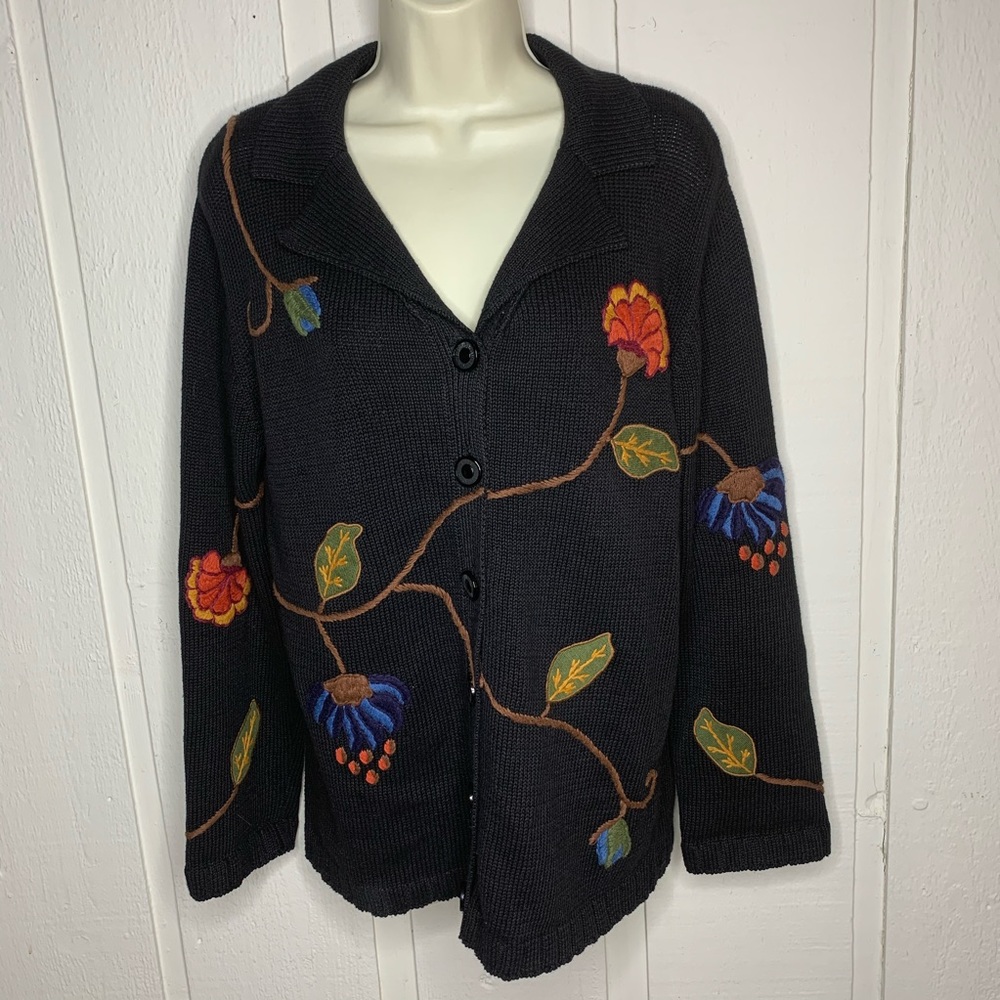 Ann Trinity vintage Black Knit Floral Embroidered Sweater